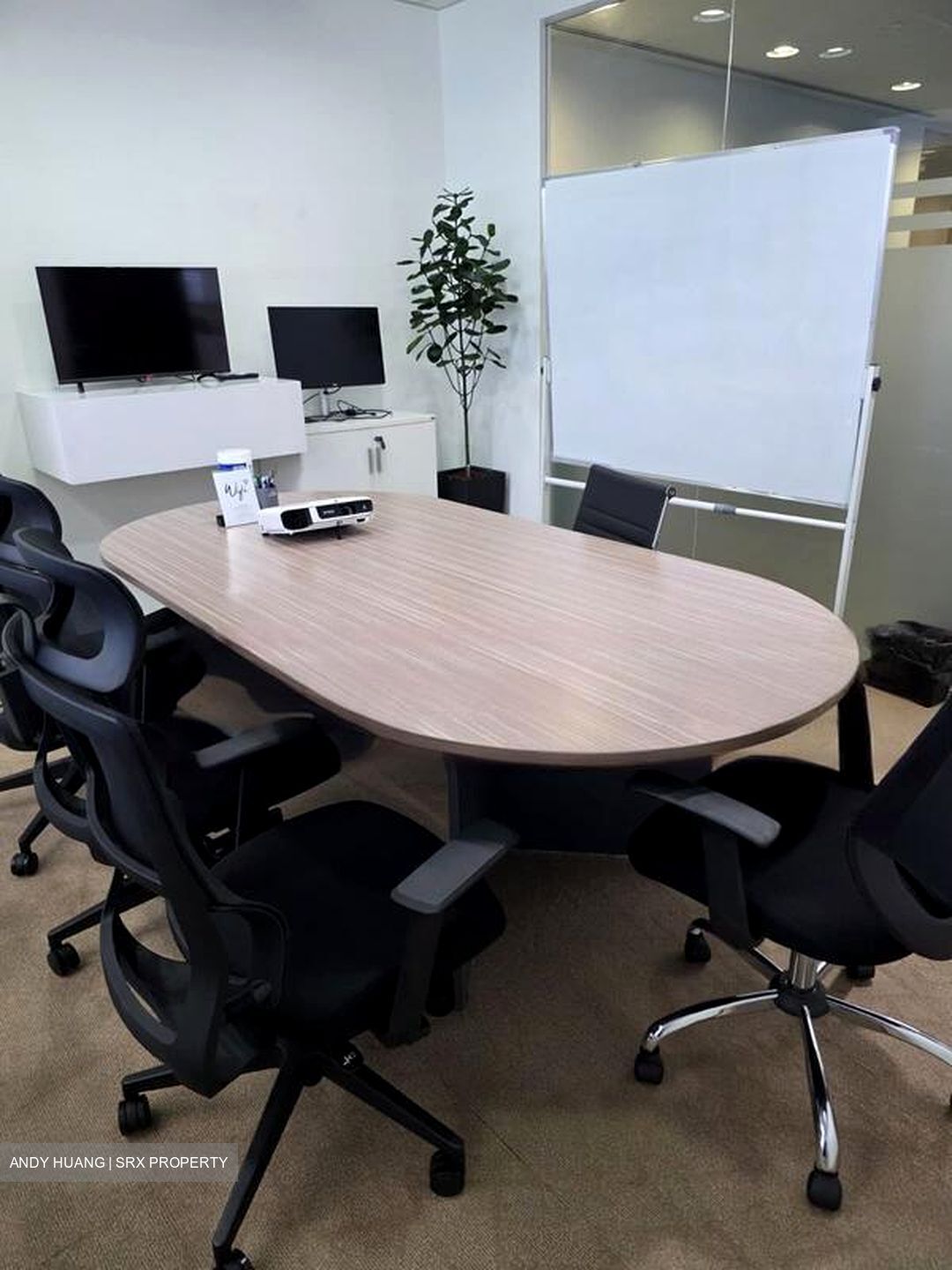One Raffles Place (D1), Office #496874641